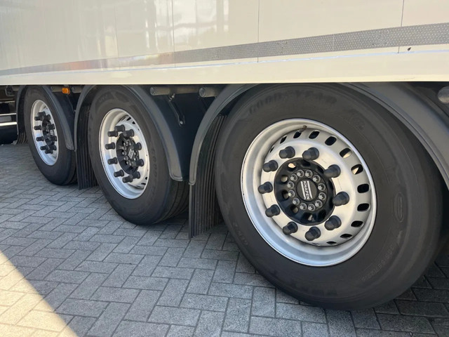 Knapen Trailers K100 - 93m3 Liftas 10mm Powersheet - Image 9